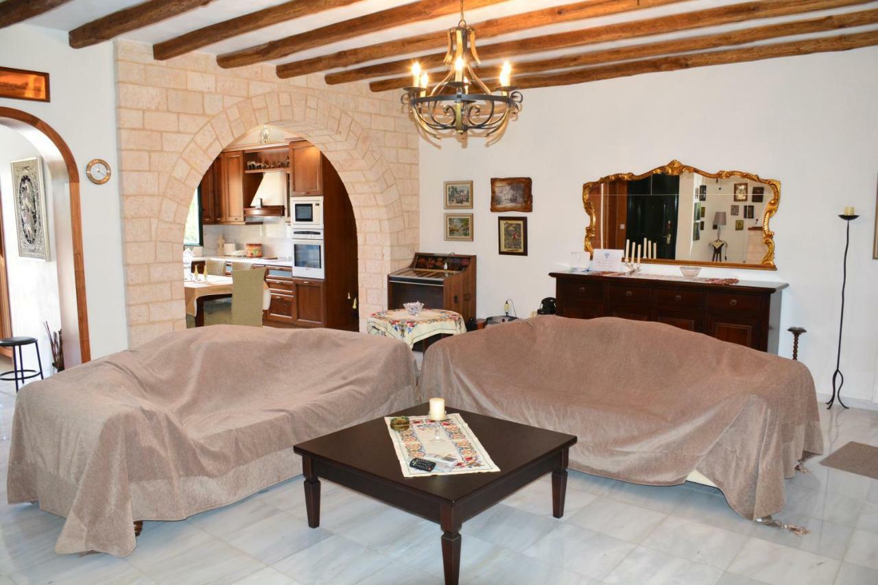 Villa Artemis Aegina Buitenkant foto